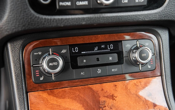 Volkswagen Touareg cena 59900 przebieg: 236800, rok produkcji 2010 z Oborniki Śląskie małe 436
